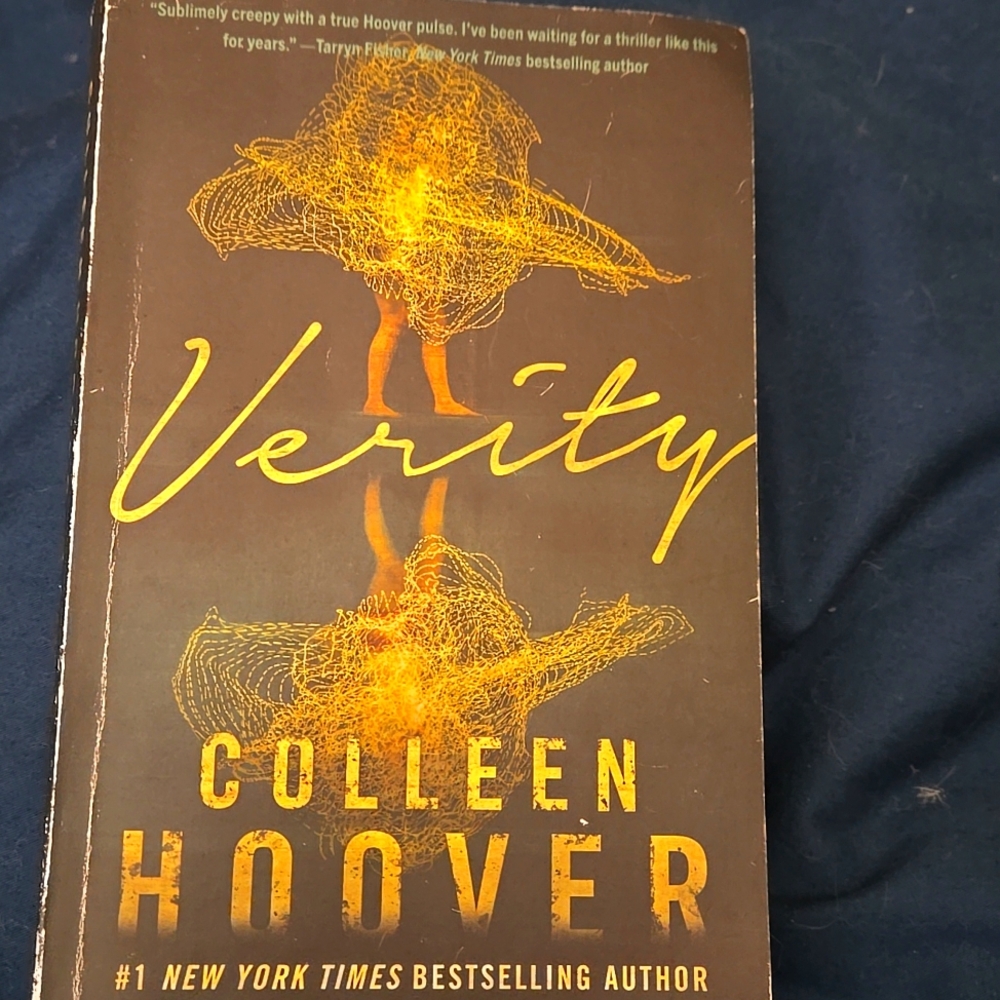 Verity Paperback by Colleen Hoover